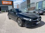 Musta Viistoperä, Mercedes-Benz A – XOV-618, kuva 1