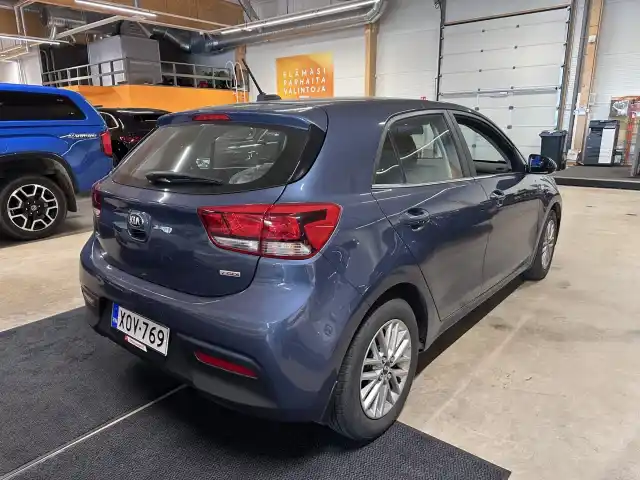 Sininen Viistoperä, Kia Rio – XOV-769