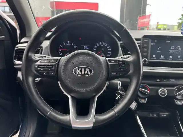 Sininen Viistoperä, Kia Rio – XOV-769
