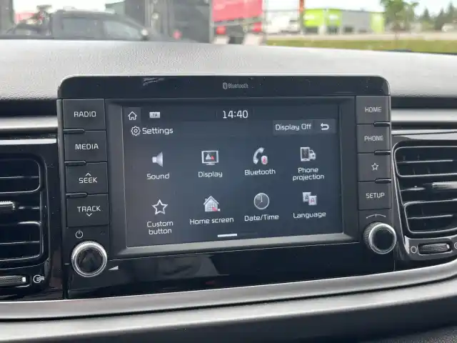 Sininen Viistoperä, Kia Rio – XOV-769