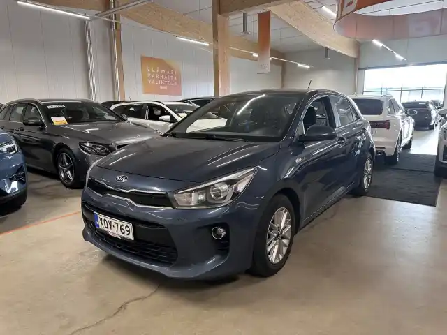 Sininen Viistoperä, Kia Rio – XOV-769