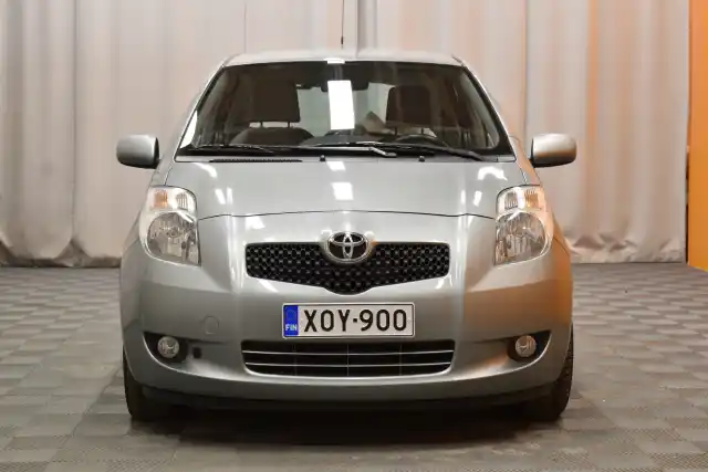 Hopea Viistoperä, Toyota Yaris – XOY-900