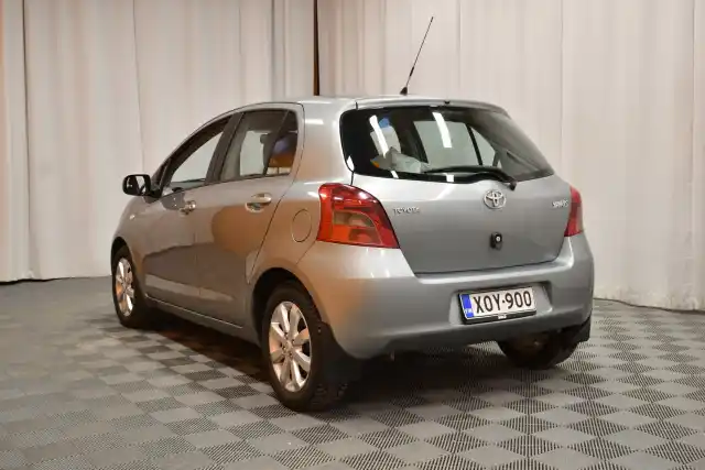 Hopea Viistoperä, Toyota Yaris – XOY-900