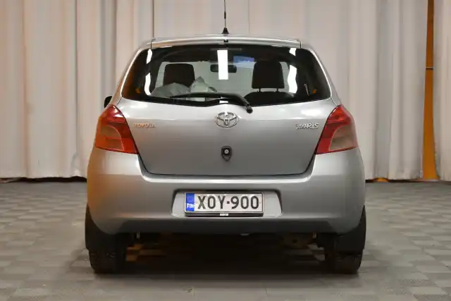 Hopea Viistoperä, Toyota Yaris – XOY-900