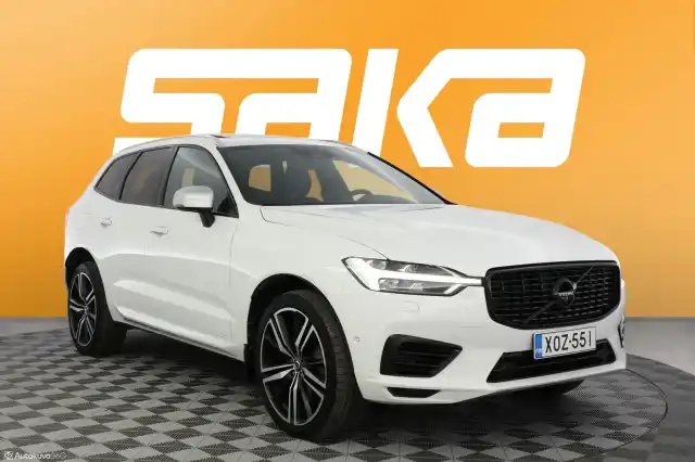 Valkoinen Maastoauto, Volvo XC60 – XOZ-551