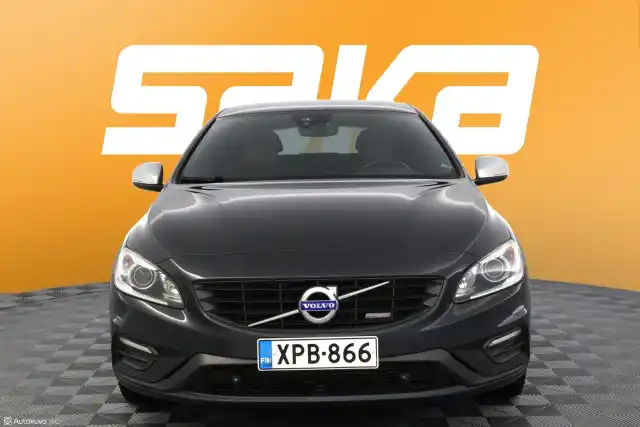 Harmaa Farmari, Volvo V60 – XPB-866