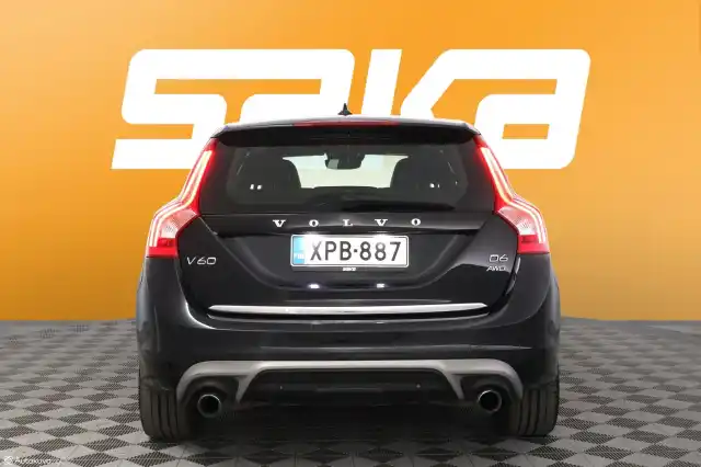 Musta Farmari, Volvo V60 – XPB-887