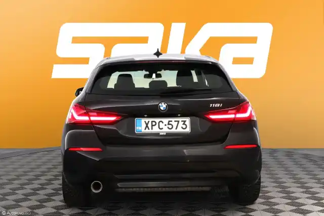 Musta Viistoperä, BMW 118 – XPC-573