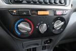 Musta Maastoauto, Toyota RAV4 – XPF-113, kuva 17