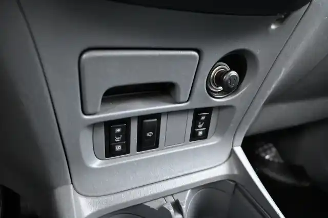 Musta Maastoauto, Toyota RAV4 – XPF-113