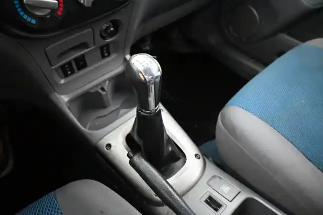 Musta Maastoauto, Toyota RAV4 – XPF-113