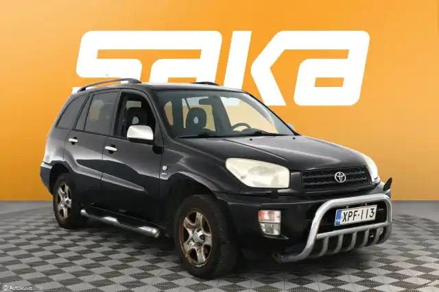 Musta Maastoauto, Toyota RAV4 – XPF-113
