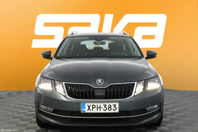 Harmaa Farmari, Skoda Octavia – XPH-383