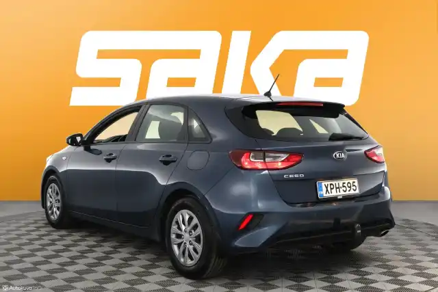 Sininen Viistoperä, Kia Ceed – XPH-595