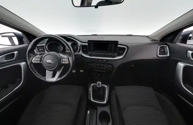 Sininen Viistoperä, Kia Ceed – XPH-595