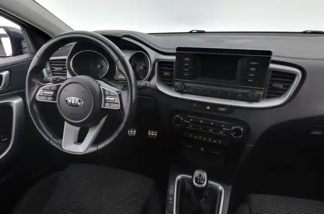 Sininen Viistoperä, Kia Ceed – XPH-595