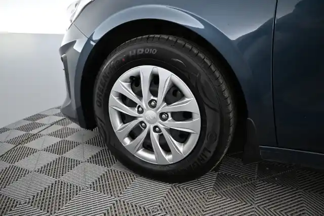Sininen Viistoperä, Kia Ceed – XPH-595