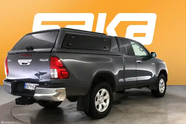 Harmaa Avolava, Toyota Hilux – XPH-622