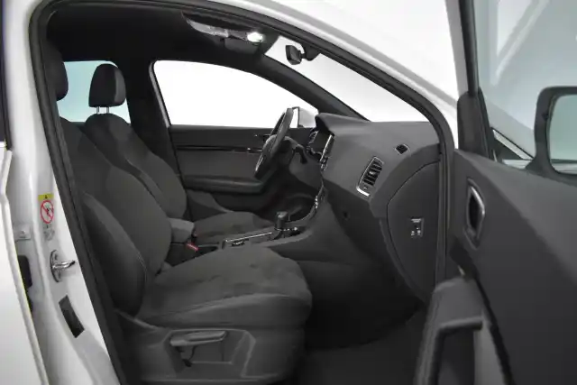 Valkoinen Maastoauto, Seat Ateca – XPJ-367