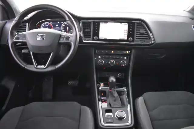 Valkoinen Maastoauto, Seat Ateca – XPJ-367