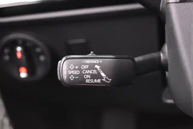 Valkoinen Maastoauto, Seat Ateca – XPJ-367