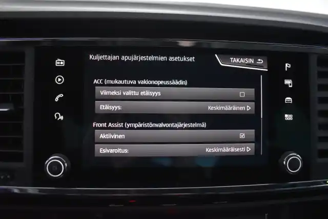Valkoinen Maastoauto, Seat Ateca – XPJ-367