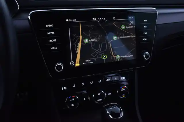 Musta Farmari, Skoda Superb – XPJ-478
