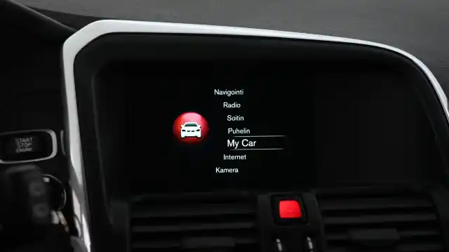 Punainen Maastoauto, Volvo XC60 – XPJ-737