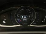 Punainen Maastoauto, Volvo XC60 – XPJ-737, kuva 7