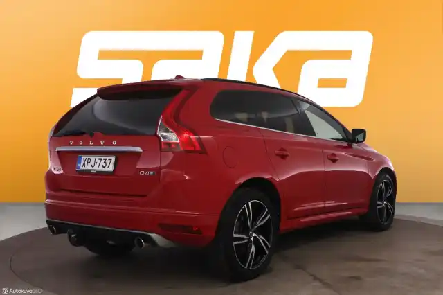 Punainen Maastoauto, Volvo XC60 – XPJ-737