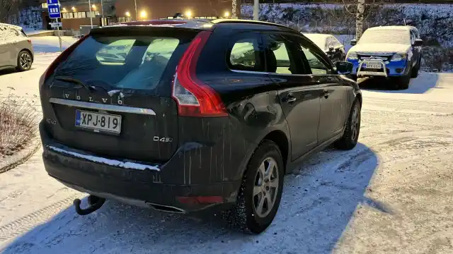 Musta Maastoauto, Volvo XC60 – XPJ-819