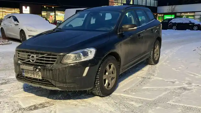 Musta Maastoauto, Volvo XC60 – XPJ-819