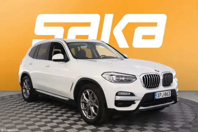Valkoinen Maastoauto, BMW X3 – XPJ-863
