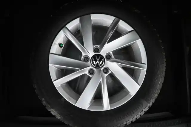 Harmaa Farmari, Volkswagen Golf – XPL-101