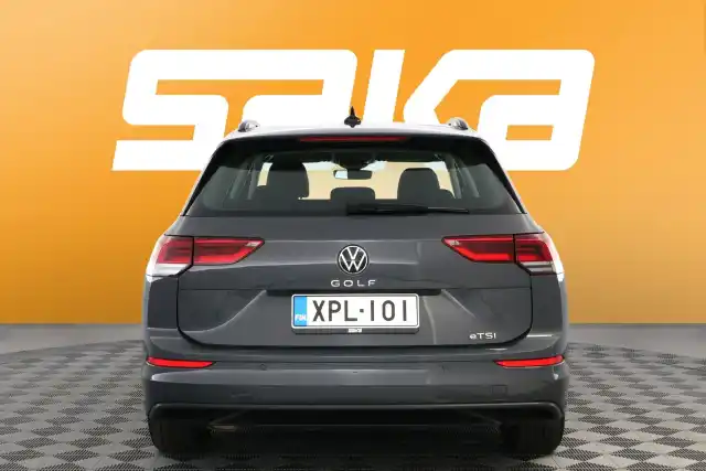Harmaa Farmari, Volkswagen Golf – XPL-101