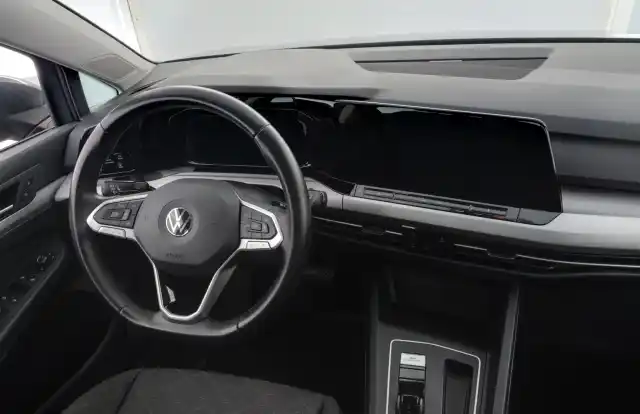 Harmaa Farmari, Volkswagen Golf – XPL-101
