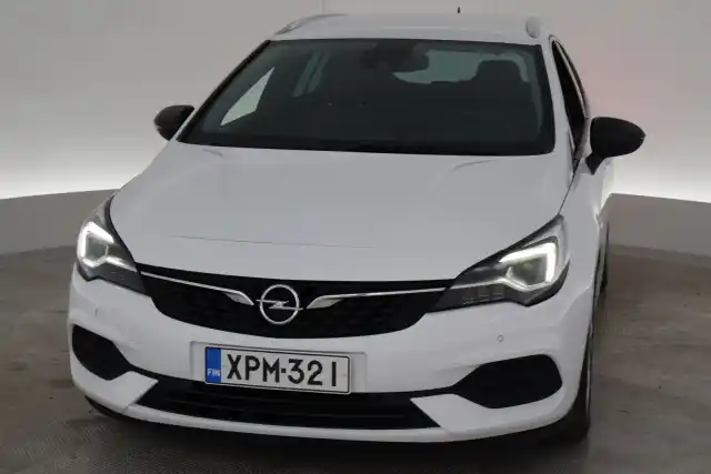 Valkoinen Farmari, Opel Astra – XPM-321