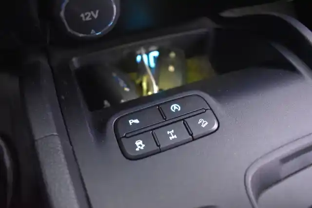 Harmaa Avolava, Ford Ranger – XPN-873