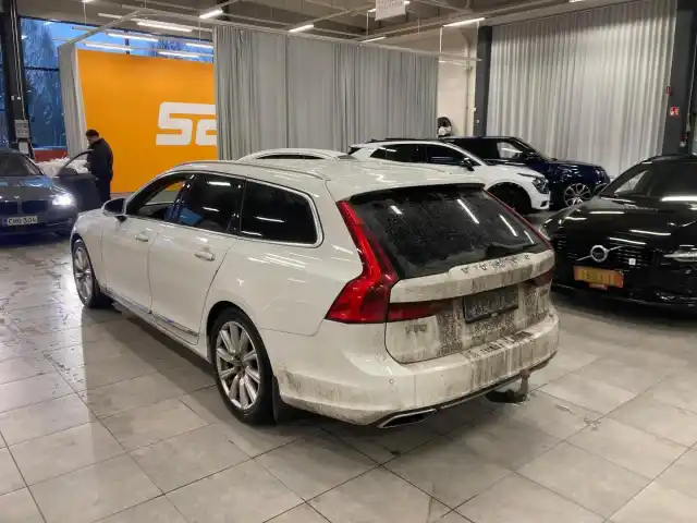 Valkoinen Farmari, Volvo V90 – XPP-144