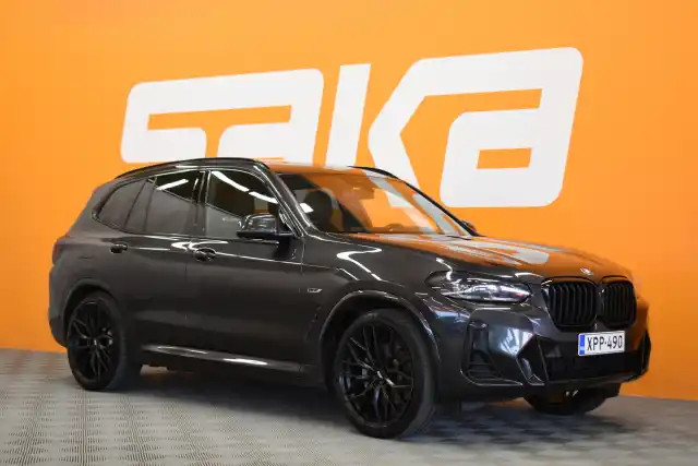 Harmaa Maastoauto, BMW X3 – XPP-490