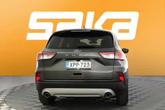 Harmaa Maastoauto, Ford Kuga – XPP-723