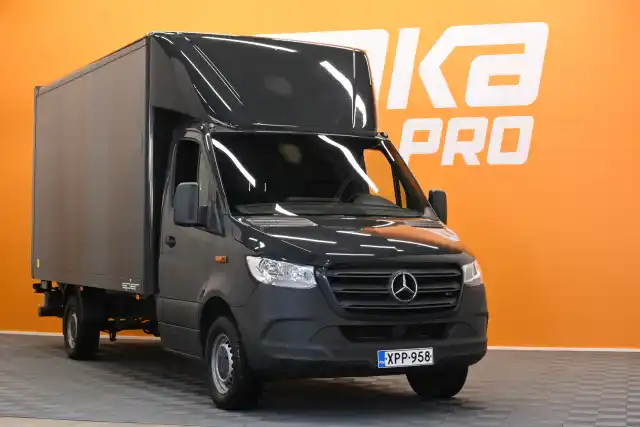 Harmaa Pakettiauto, Mercedes-Benz Sprinter – XPP-958