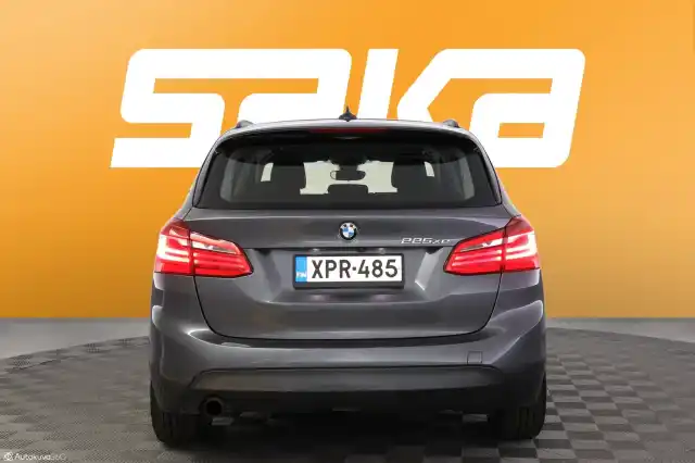 Harmaa Farmari, BMW 225 – XPR-485