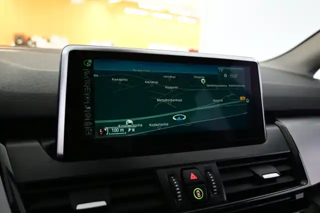 Harmaa Farmari, BMW 225 – XPR-485