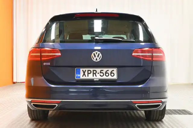 Sininen Farmari, Volkswagen Passat – XPR-566
