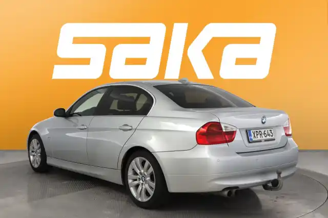 Hopea Sedan, BMW 325 – XPR-643