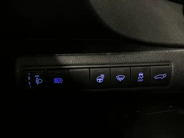 Valkoinen Farmari, Toyota Corolla – XPS-795