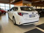 Valkoinen Farmari, Toyota Corolla – XPS-795, kuva 3