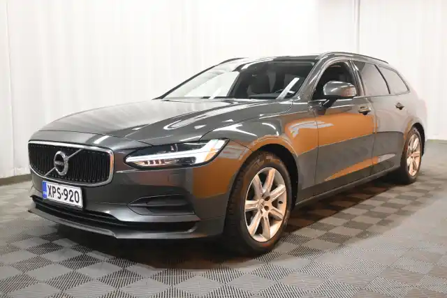 Harmaa Farmari, Volvo V90 – XPS-920