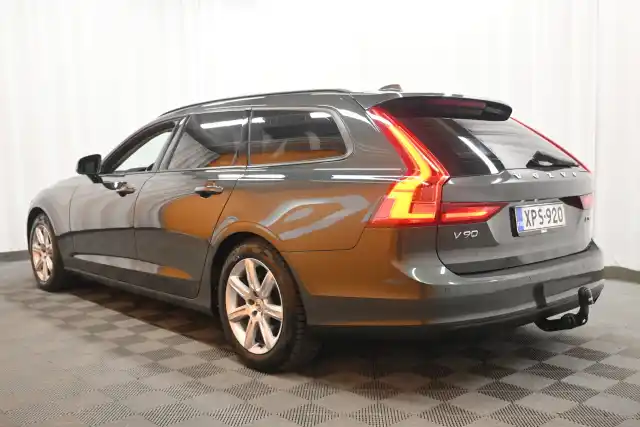 Harmaa Farmari, Volvo V90 – XPS-920